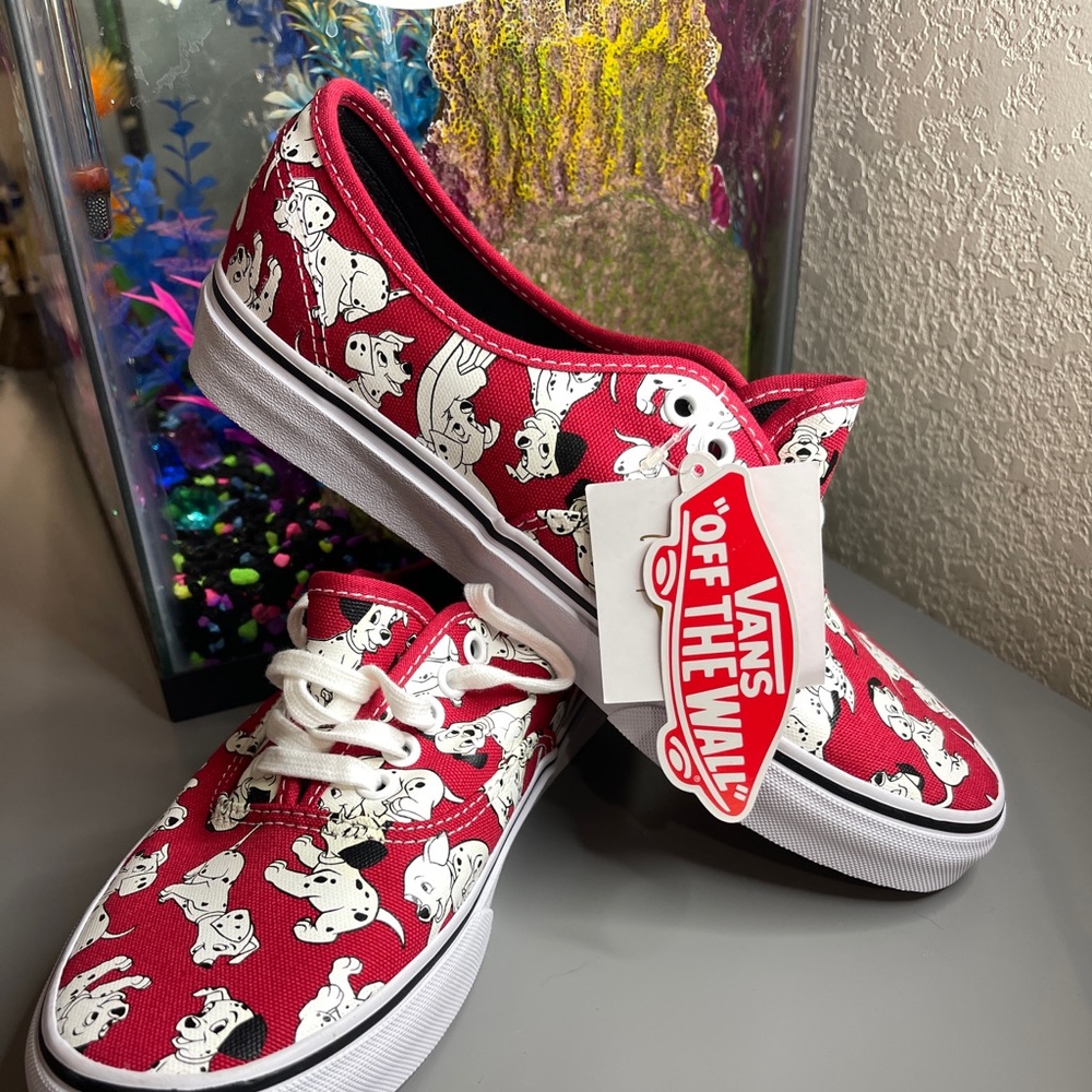 101 Dalmatians Disney Vans NWT in Box